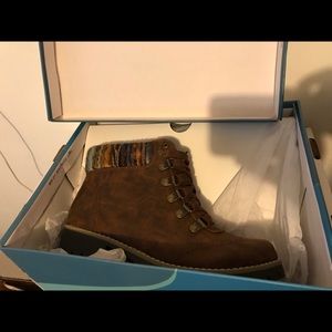 Trail Sweater Knit Hiker Boot